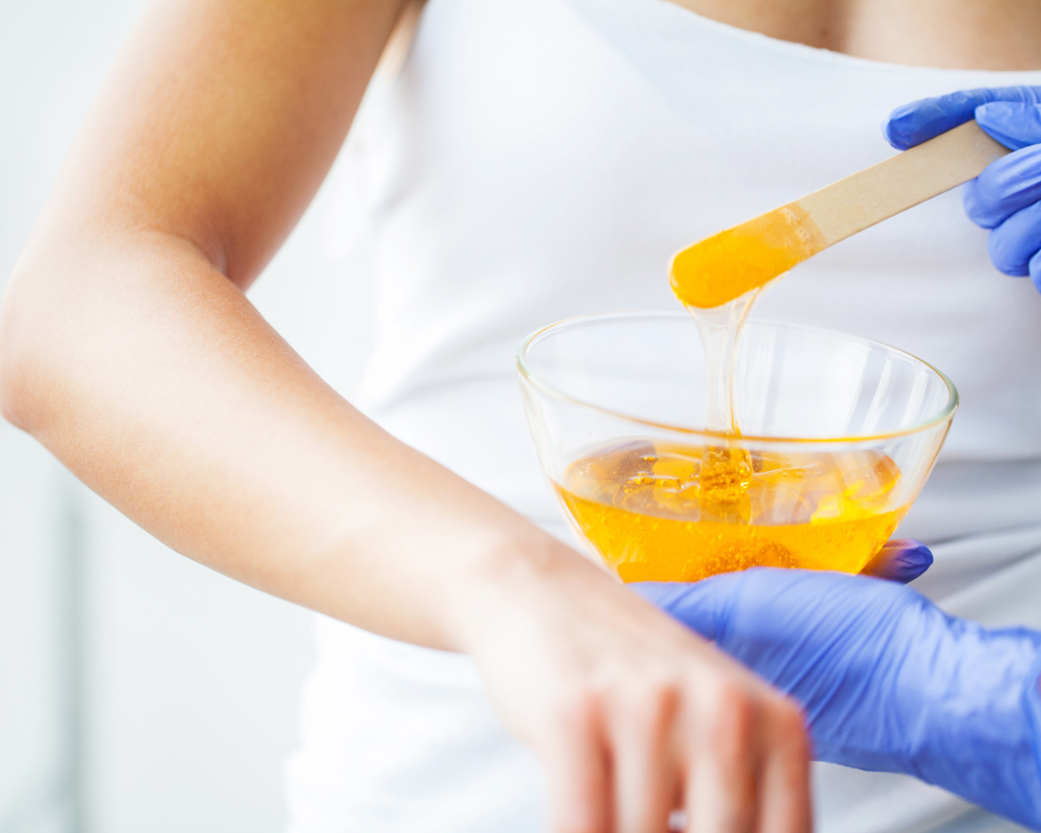 Riviera Wax and Thread Image